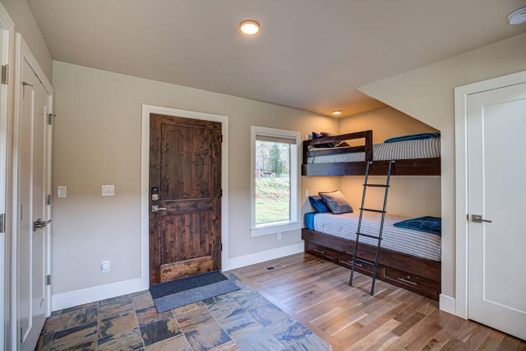 Newly Built Modern Chalet Duplex - 2 Mount Hood Village 外观 照片
