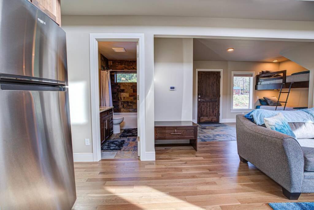 Newly Built Modern Chalet Duplex - 2 Mount Hood Village 外观 照片